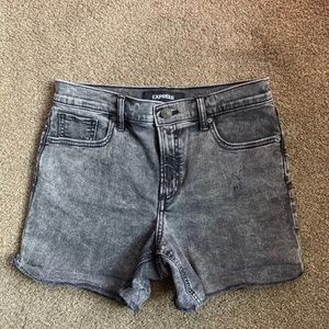 Express mid-rise shorts